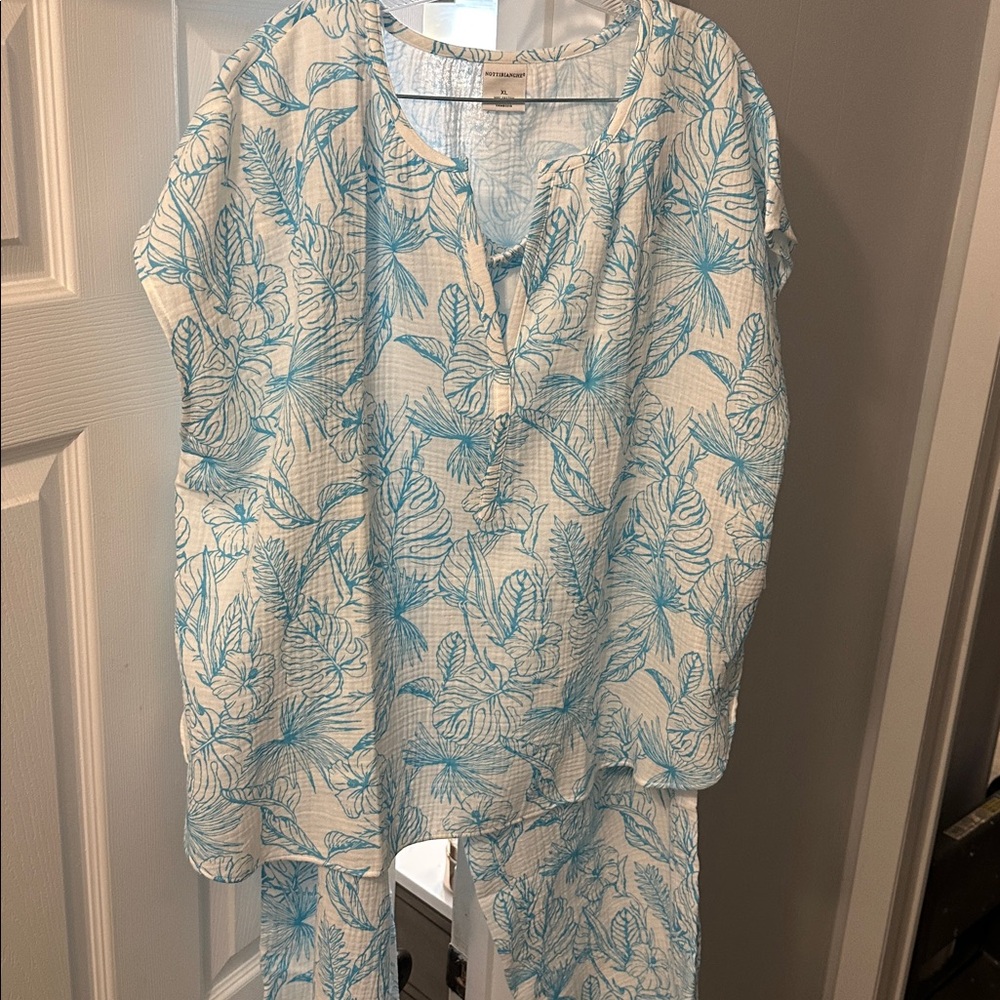 J.B.S. Tropical Blue Leaf loungewear Ensemble by Nottibianche